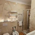 Apartment Little Paradise - - 2 Minuti Dal Arona