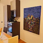 Little Paradise - - 2 Minuti Dal *