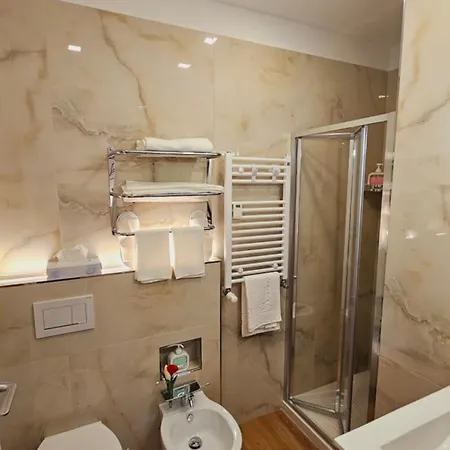 Apartamento Little Paradise - - 2 Minuti Dal Arona