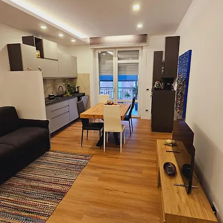 Little Paradise - - 2 Minuti Dal * Arona