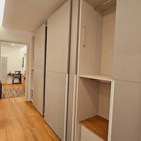 Little Paradise - - 2 Minuti Dal