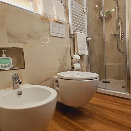 Little Paradise - - 2 Minuti Dal *