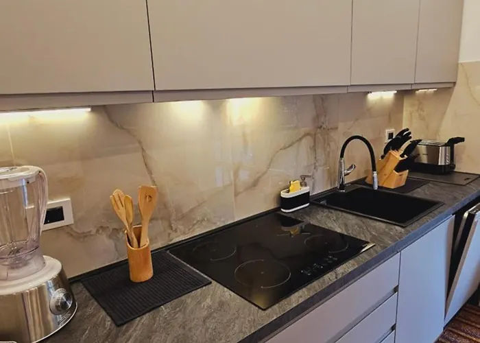 Little Paradise - - 2 Minuti Dal * Arona