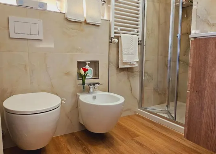 Little Paradise - - 2 Minuti Dal Arona